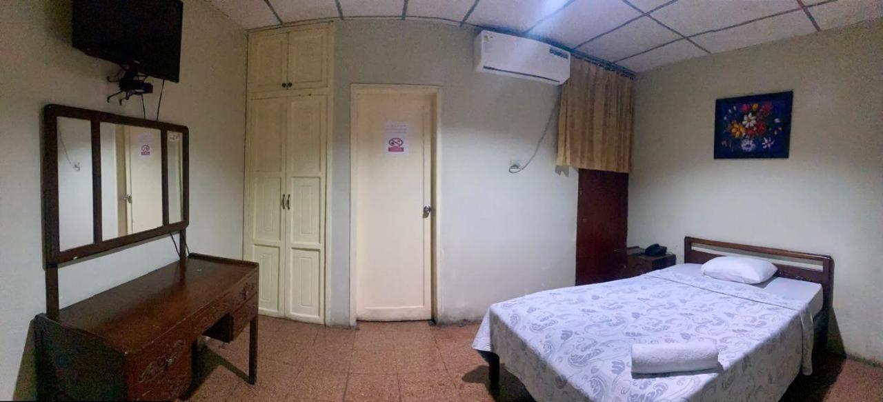Hotel Andes Inn Guayaquil Exterior photo